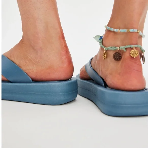Jeffrey Campbell Anthropologie Darcie Platform Turquoise Blue Flip Flops Size 9 - Picture 3 of 11
